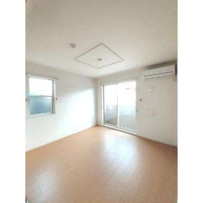 カルム 104【管理NO：1-017021301-01040】 ★家具家電は申し込み後に搬入しますの物件写真2