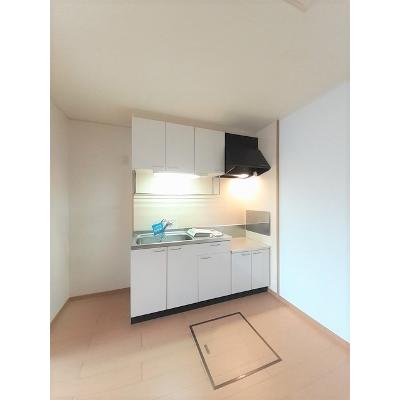 リバティ　ゾーン　ナカヤマＢ 101【管理NO：1-014811302-01010】 ★家具家電は申し込み後に搬入しますの物件写真3