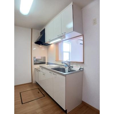 サンリット 104【管理NO：1-013259301-01040】 ★家具家電は申し込み後に搬入しますの物件写真3