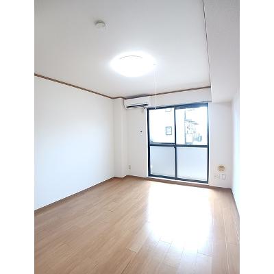 カーサ木太Ⅱ 104【管理NO：1-011321201-01040】 ★家具家電は申し込み後に搬入します★の物件写真2