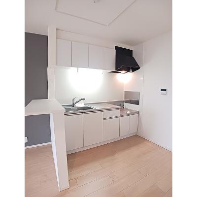クオーレⅡ 201【管理NO：1-021544802-02010】 ★家具家電は申し込み後に搬入しますの物件写真3
