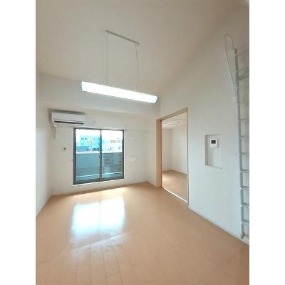 ドルチェ・ビータⅢ 202【管理NO：1-020861503-02020】 ★家具家電は申し込み後に搬入します 2026年07月下旬入居可能の物件写真2