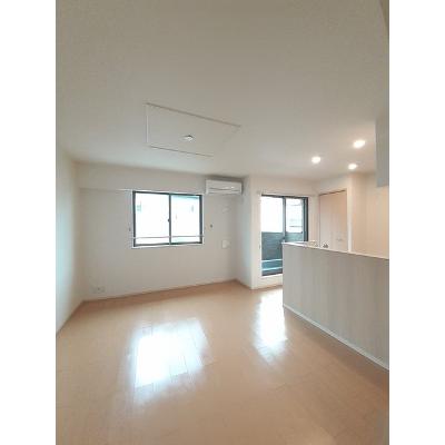 レンリⅡ 203【管理NO：1-020544902-02030】 ★家具家電は申し込み後に搬入します 2026年07月下旬入居可能の物件写真2
