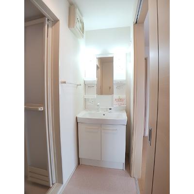ルラーシュⅡ 103【管理NO：1-019313002-01030】 ★家具家電は申し込み後に搬入します★の物件写真6