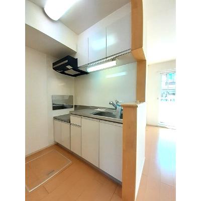 プリーズプレイスＢ 101【管理NO：1-017430002-01010】 ★家具家電は申し込み後に搬入します★の物件写真3