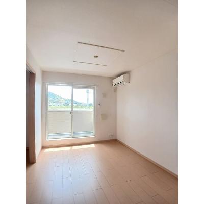 グローヴ・ガーデンⅡ 202【管理NO：1-015651902-02020】 ★家具家電は申し込み後に搬入しますの物件写真2