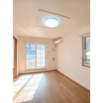 グランデ　カーサＥ 201【管理NO：1-013909705-02010】 ★家具家電は申し込み後に搬入しますの物件写真2