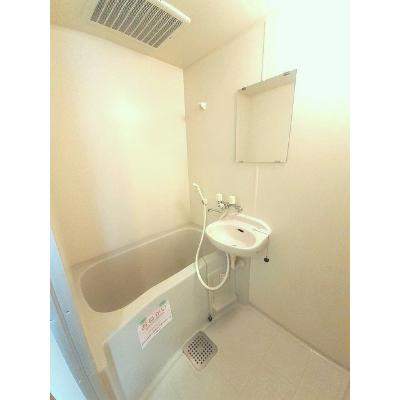 ベウラハイツ 201【管理NO：1-009508201-02010】 ★家具家電は申し込み後に搬入しますの物件写真4