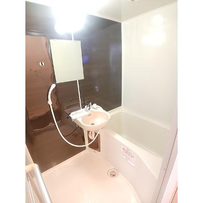 エルディム屋島 101【管理NO：1-001816201-01010】 ★家具家電は申し込み後に搬入しますの物件写真4