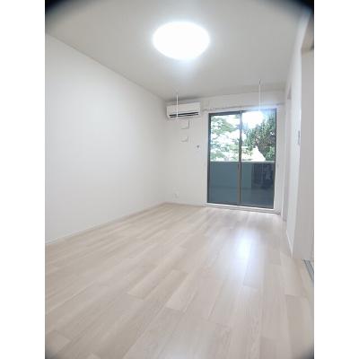 トイロ真時 103【管理NO：1-027189801-01030】 ★家具家電は申し込み後に搬入しますの物件写真2