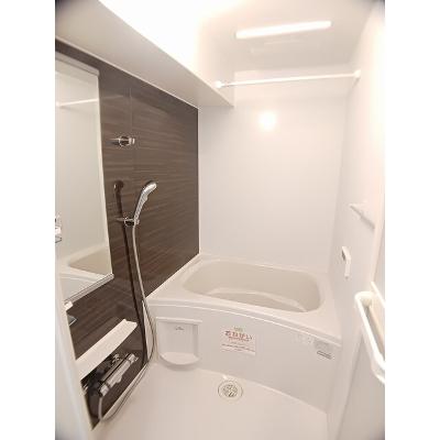 ジャダハウス丸亀　Ａ 102【管理NO：1-026627301-01020】 ★家具家電は申し込み後に搬入します★の物件写真4
