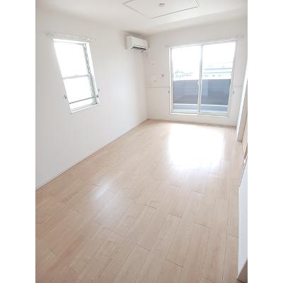 カーサ・クレスト 204【管理NO：1-021380501-02040】 ★家具家電は申し込み後に搬入します★ ★2026年11月上旬入居可能★の物件写真2