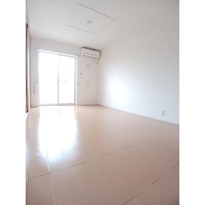 キャッスル　ガーデン 202【管理NO：1-018479101-02020】 ★家具家電は申し込み後に搬入します★の物件写真2