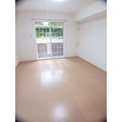 元町館 101【管理NO：1-016994901-01010】 ★家具家電は申し込み後に搬入します★ ★2026年12月下旬入居可能★の物件写真2
