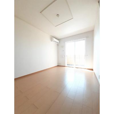 メゾン　ド　プロバンス　Ｃ 102【管理NO：1-015023803-01020】 ★家具家電は申し込み後に搬入しますの物件写真2