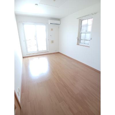 エスタシオン　Ａ 203【管理NO：1-013426801-02030】 ★家具家電は申し込み後に搬入します★の物件写真2