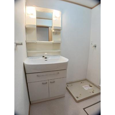 apartment 香川県坂出市久米町１丁目１３番２６号 

↓地図はこちらから