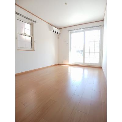 アヴニールＢ 103【管理NO：1-012472402-01030】 ★家具家電は申し込み後に搬入しますの物件写真2