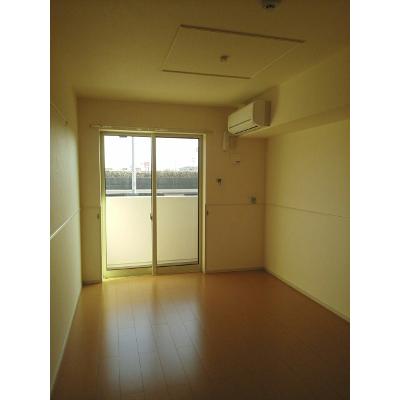 カルム・道 103【管理NO：1-019931601-01030】 ★家具家電は申し込み後に搬入しますの物件写真2