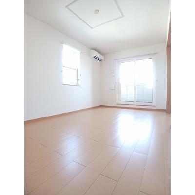 アージュ 205【管理NO：1-015279101-02050】 ★家具家電は申し込み後に搬入します★の物件写真2