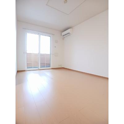 メゾン　ド　プロバンス　Ａ 101【管理NO：1-015023801-01010】 ★家具家電は申し込み後に搬入します★の物件写真2
