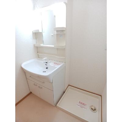 apartment 香川県仲多度郡多度津町大字山階１８３２番地１ 

↓地図はこちらから
