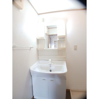 カサデルソレアード 202【管理NO：1-012671601-02020】 ★家具家電は申し込み後に搬入します★の物件写真6