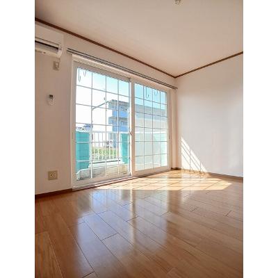 キャンディ　ポップＣ 102【管理NO：1-011039001-01020】 ★家具家電は申し込み後に搬入しますの物件写真2