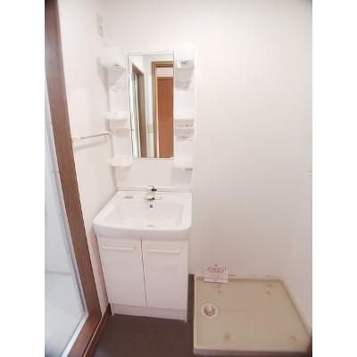 ホワイト・リバー 102【管理NO：1-010797901-01020】 ★家具家電は申し込み後に搬入します★の物件写真6