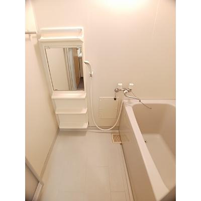シェーヌ　Ｂ 201【管理NO：1-010120202-02010】 ★家具家電は申し込み後に搬入します★の物件写真4