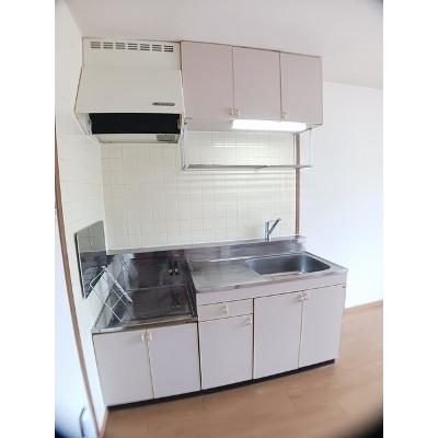 サニーハイム江尻 204【管理NO：1-007920401-02040】 ★家具家電は申し込み後に搬入しますの物件写真3