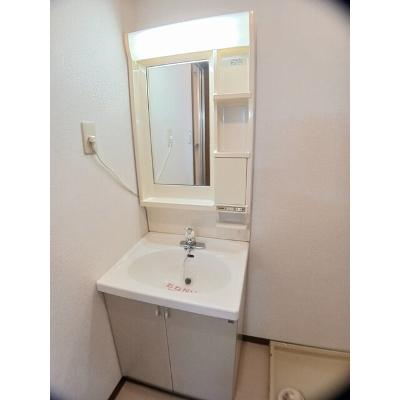 ローフィルド 103【管理NO：1-007619701-01030】 ★家具家電は申し込み後に搬入します★の物件写真6