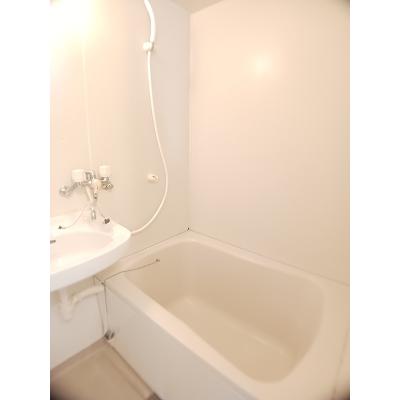 エルディム大喜多 203【管理NO：1-003334901-02030】 ★家具家電は申し込み後に搬入しますの物件写真4