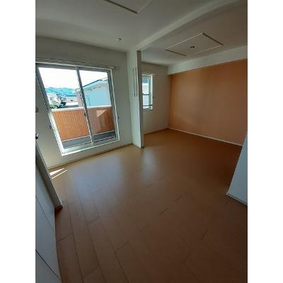 笑顔館Ⅱ 201【管理NO：1-020323801-02010】 ★家具家電は申し込み後に搬入します★の物件写真2