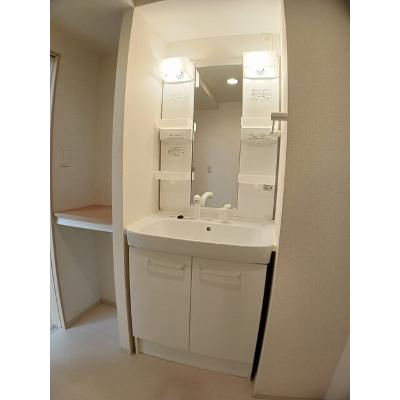 ローズ　クォーツ 103【管理NO：1-018602501-01030】 ★家具家電は申し込み後に搬入しますの物件写真6