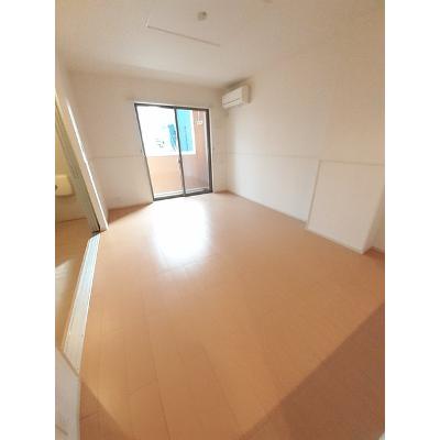 モンテ　マードレ　Ⅰ 101【管理NO：1-018408801-01010】 ★家具家電は申し込み後に搬入します★の物件写真2