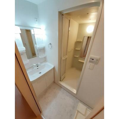 モンテ　マードレ　Ⅰ 101【管理NO：1-018408801-01010】 ★家具家電は申し込み後に搬入します★の物件写真6