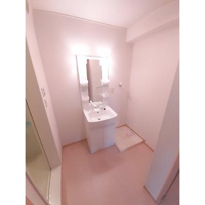 エアリ－ 101【管理NO：1-015796601-01010】 ★家具家電は申し込み後に搬入します★の物件写真6