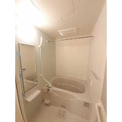 シームリー　Ｂ 102【管理NO：1-015677902-01020】 ★家具家電は申し込み後に搬入します★の物件写真4