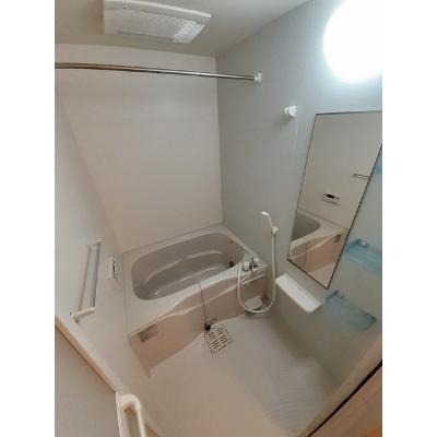 シームリー　Ａ 102【管理NO：1-015677901-01020】 ★家具家電は申し込み後に搬入します★の物件写真4