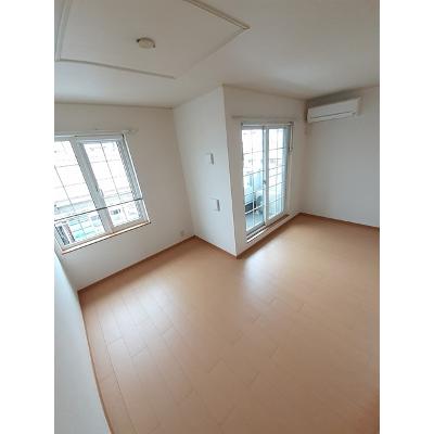 プリムローズ　泉宮　Ａ 201【管理NO：1-014848601-02010】 ★家具家電は申し込み後に搬入します★の物件写真2