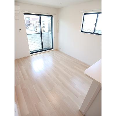 ヴィレッジ・ジュークＥ 101【管理NO：1-028162002-01010】 ★家具家電は申し込み後に搬入します★の物件写真2