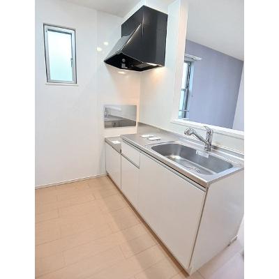 サンシャイン 201【管理NO：1-021055701-02010】 ★家具家電は申し込み後に搬入しますの物件写真3
