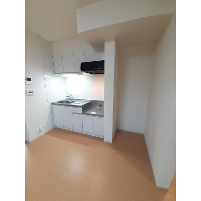 シュウ・レミングＡ 106【管理NO：1-018529001-01050】 ★家具家電は申し込み後に搬入します★の物件写真3