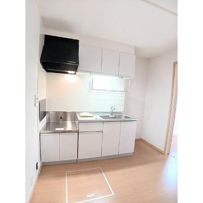 カルトナージュ 101【管理NO：1-016967401-01010】 ★家具家電は申し込み後に搬入します★の物件写真3