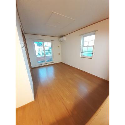シャイン・アベ 201【管理NO：1-013291601-02010】 ★家具家電は申し込み後に搬入します★の物件写真2