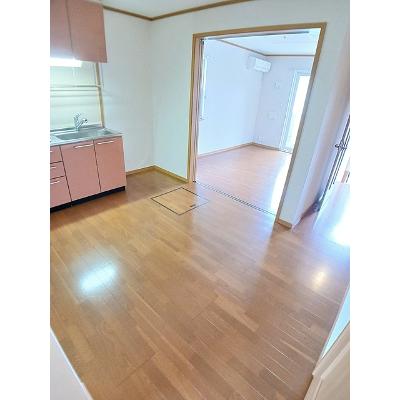 ブルーマーリン　Ａ 102【管理NO：1-013275101-01020】 ★家具家電は申し込み後に搬入しますの物件写真2