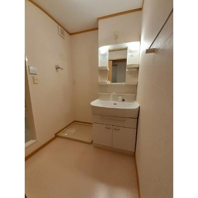 サングリーンハイツＡ 101【管理NO：1-012927901-01010】 ★家具家電は申し込み後に搬入します★の物件写真6