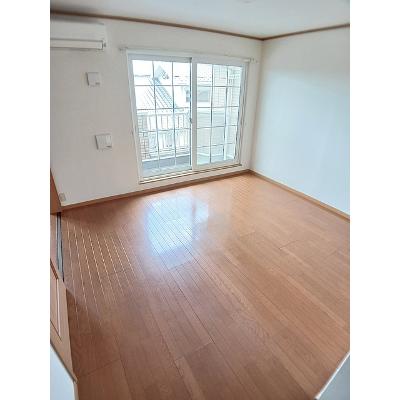 グランヴィア 202【管理NO：1-012827501-02020】 ★家具家電は申し込み後に搬入します★の物件写真2