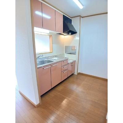 グランヴィア 202【管理NO：1-012827501-02020】 ★家具家電は申し込み後に搬入します★の物件写真3